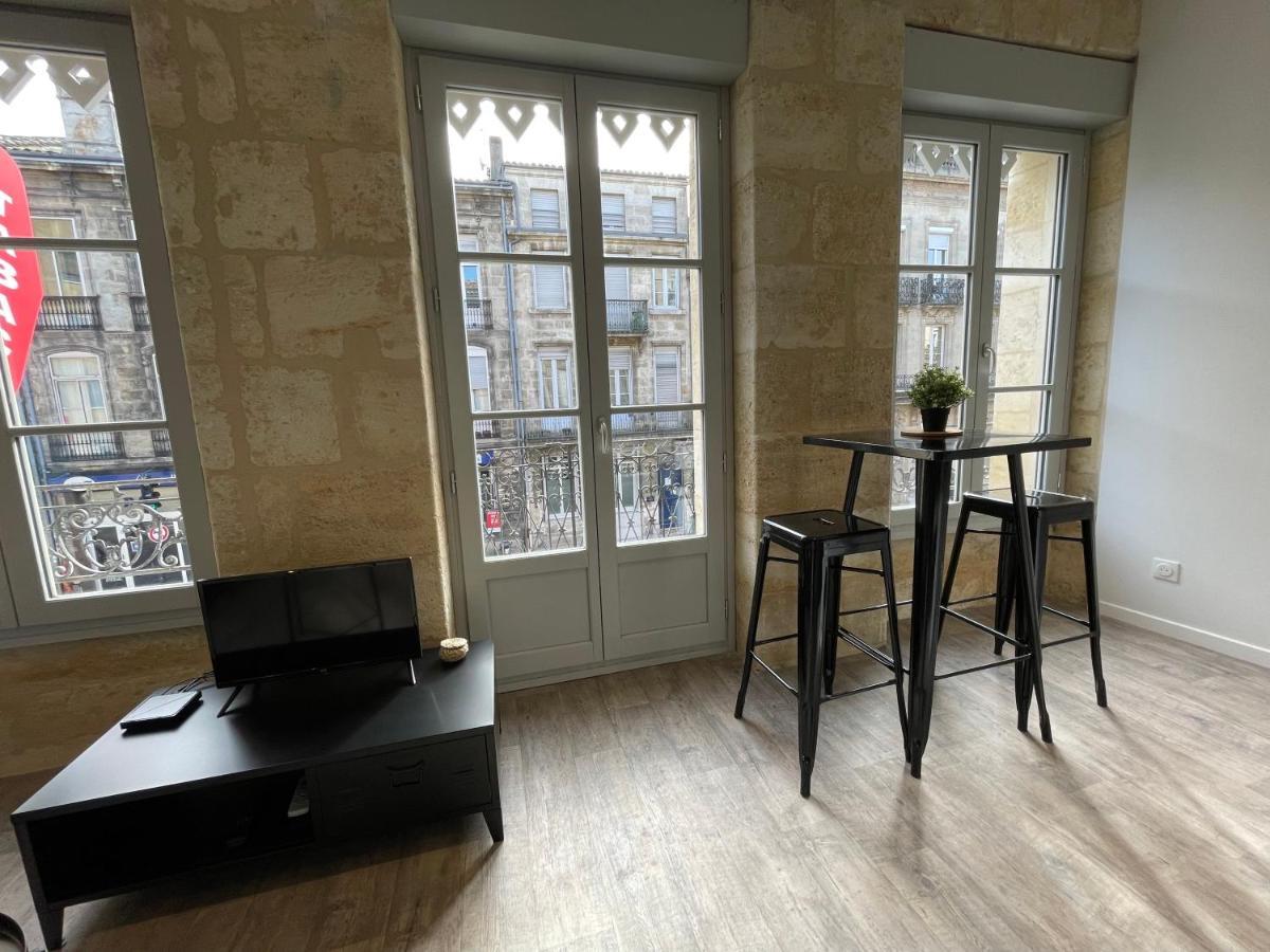 Magnifique Appartement Pour 2 Avec Climatisation Et Belle Pierre Bordelaise บอร์โด ภายนอก รูปภาพ
