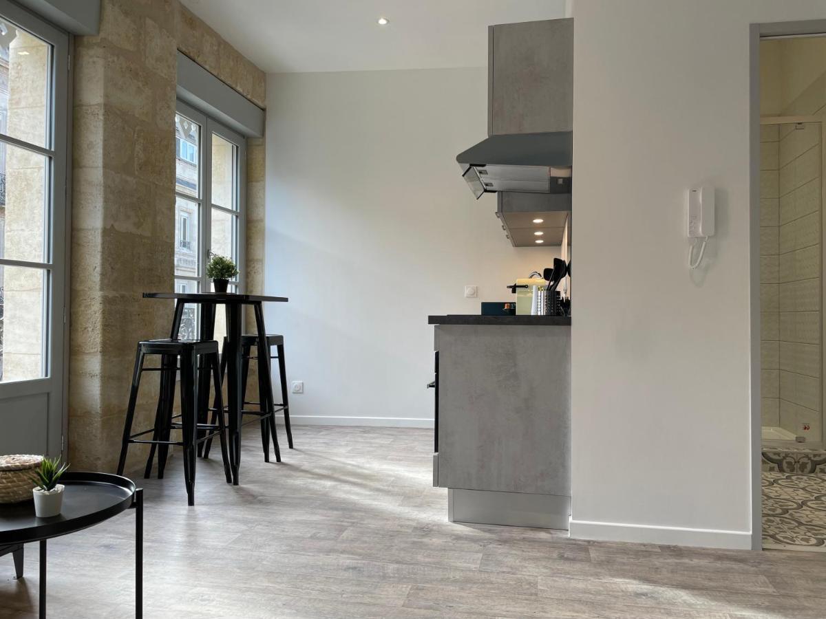 Magnifique Appartement Pour 2 Avec Climatisation Et Belle Pierre Bordelaise บอร์โด ภายนอก รูปภาพ