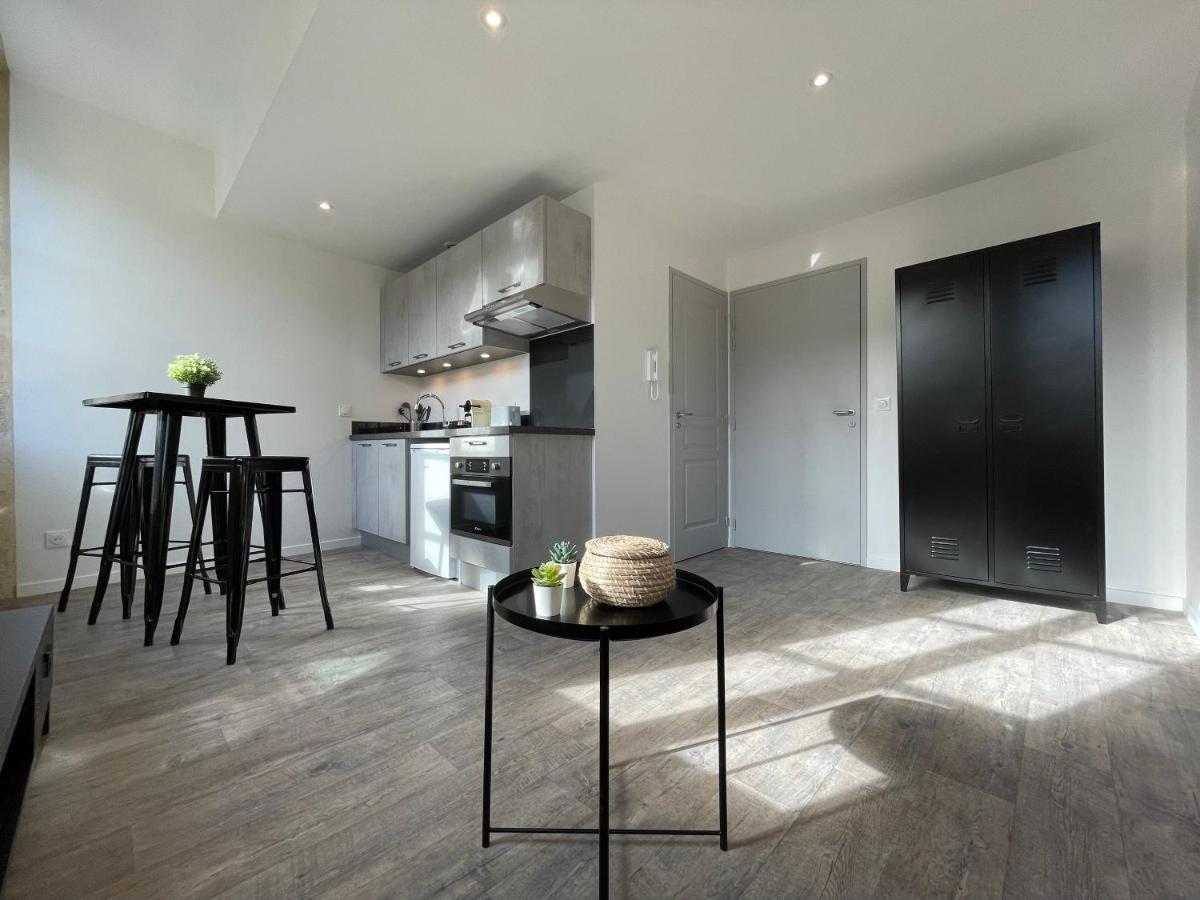 Magnifique Appartement Pour 2 Avec Climatisation Et Belle Pierre Bordelaise บอร์โด ภายนอก รูปภาพ